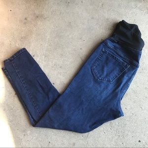 Ingrid & Isabel Maternity Skinny Jeans